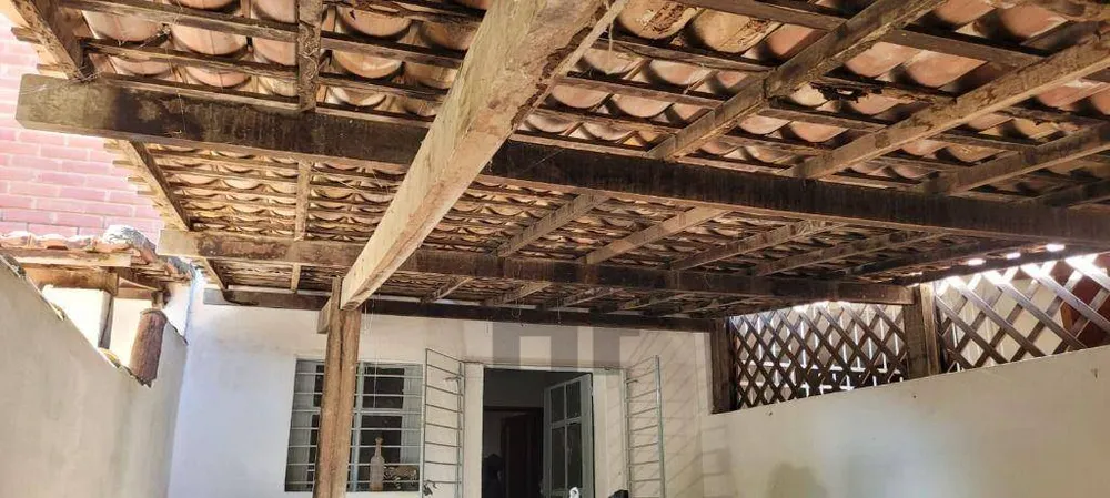 Casa, 6 quartos, 150 m² - Foto 1