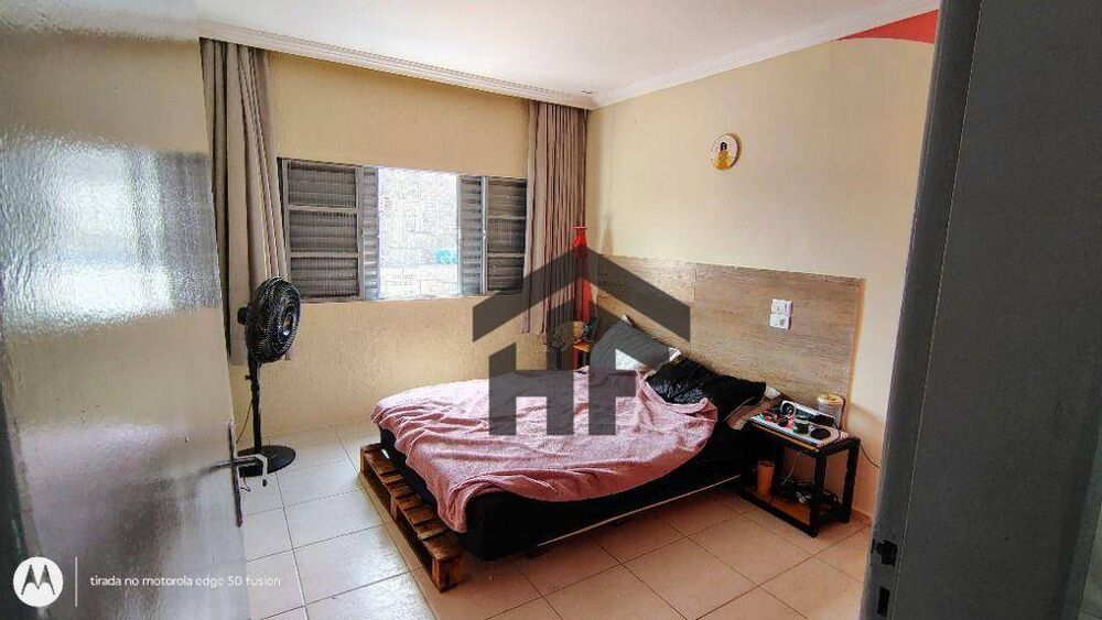 Casa, 5 quartos, 284 m² - Foto 1