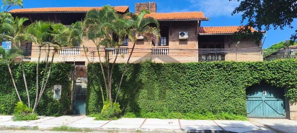 Casa, 4 quartos, 380 m² - Foto 1