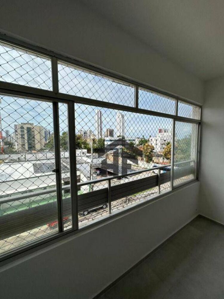 Apartamento à venda com 3 quartos, 86m² - Foto 13