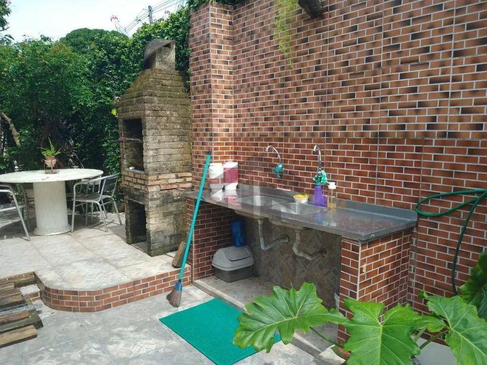 Casa, 4 quartos, 237 m² - Foto 4