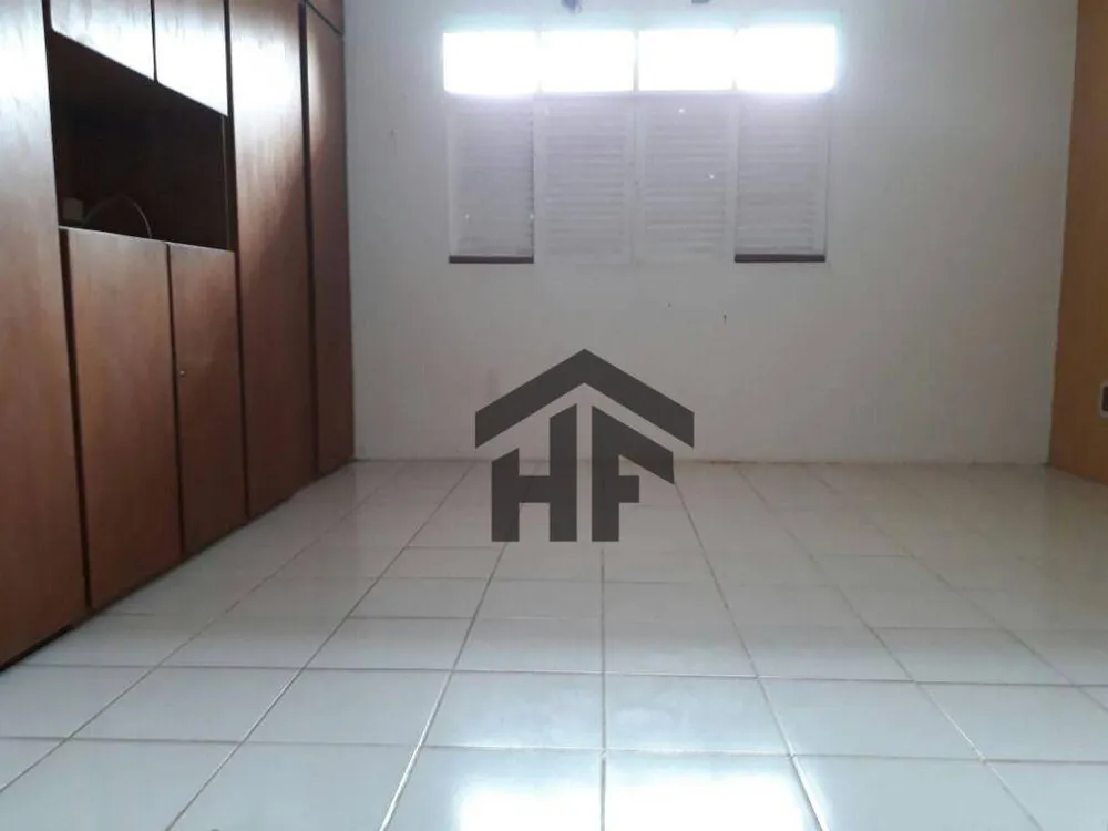 Casa, 6 quartos, 560 m² - Foto 1