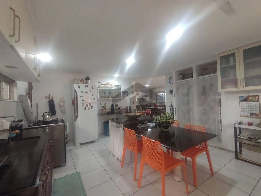 Casa, 4 quartos, 276 m² - Foto 3