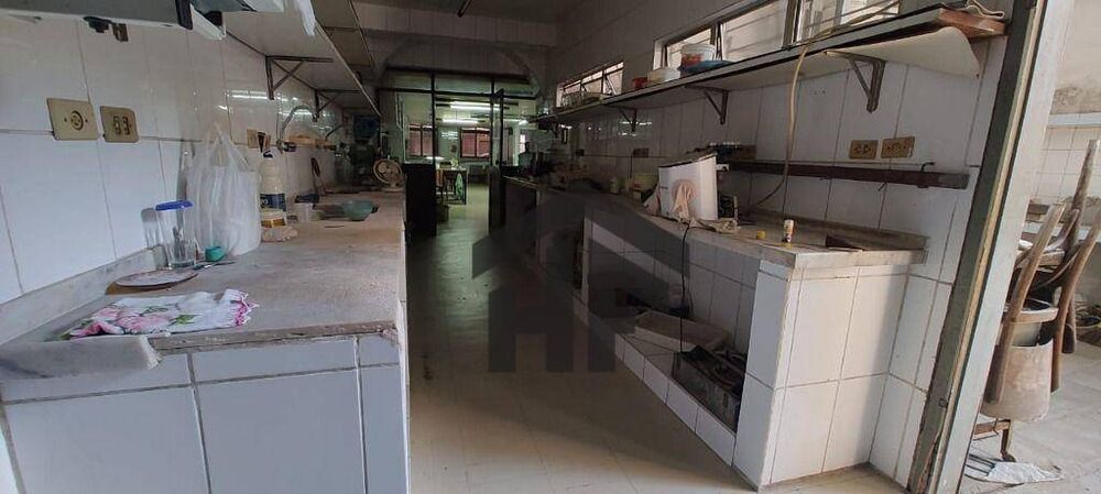 Casa, 1 quarto, 303 m² - Foto 4