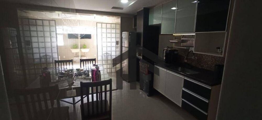 Apartamento à venda com 3 quartos, 110m² - Foto 4