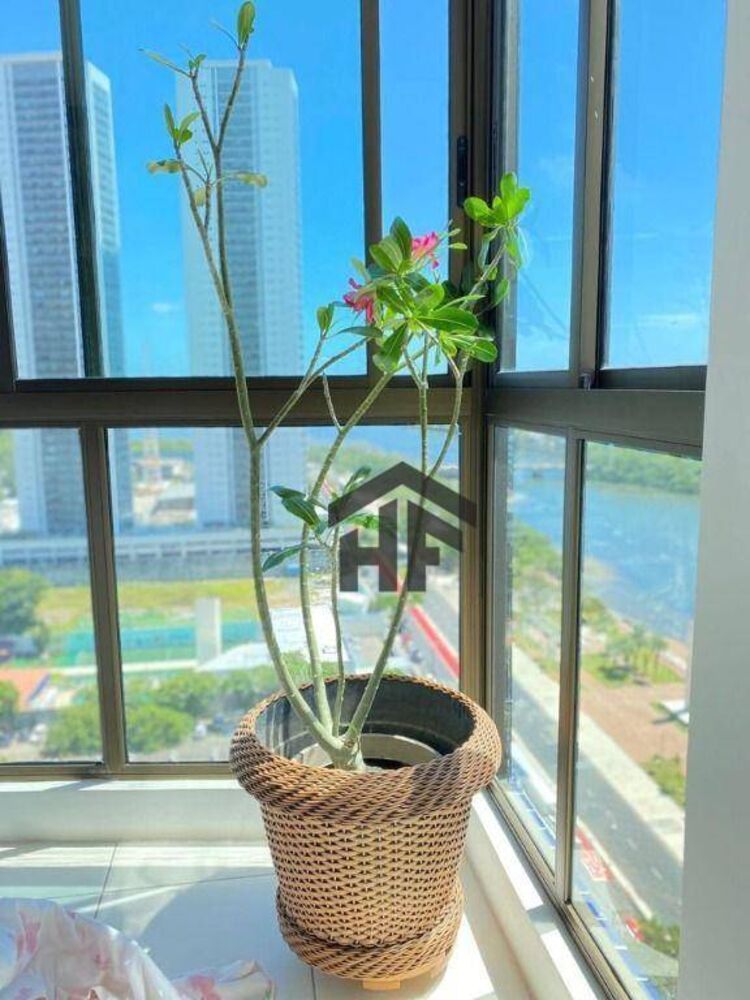 Apartamento à venda com 4 quartos, 207m² - Foto 1