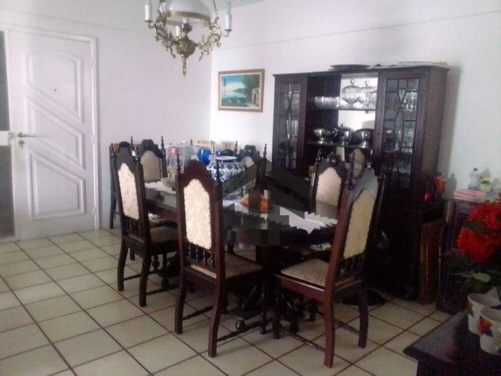 Apartamento à venda com 3 quartos, 150m² - Foto 2