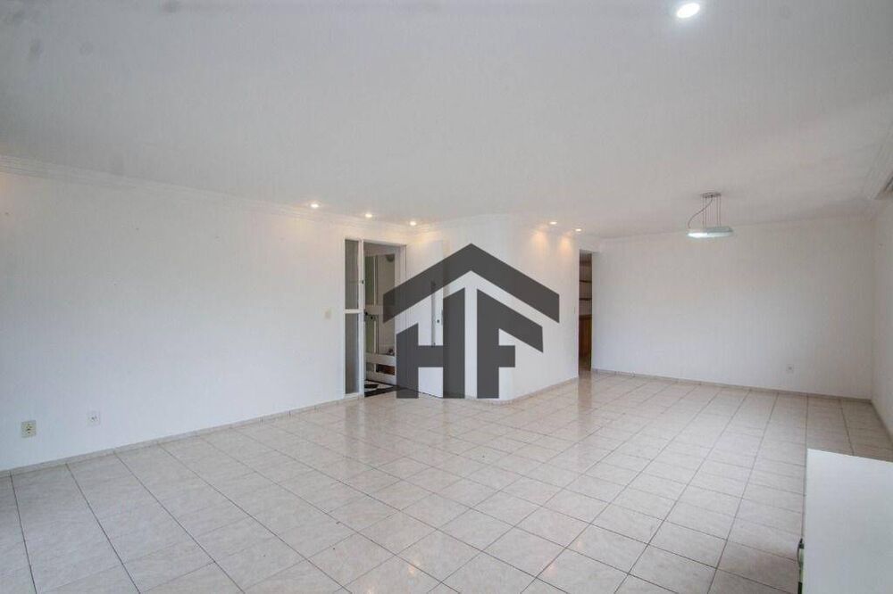 Apartamento para alugar com 4 quartos, 150m² - Foto 2