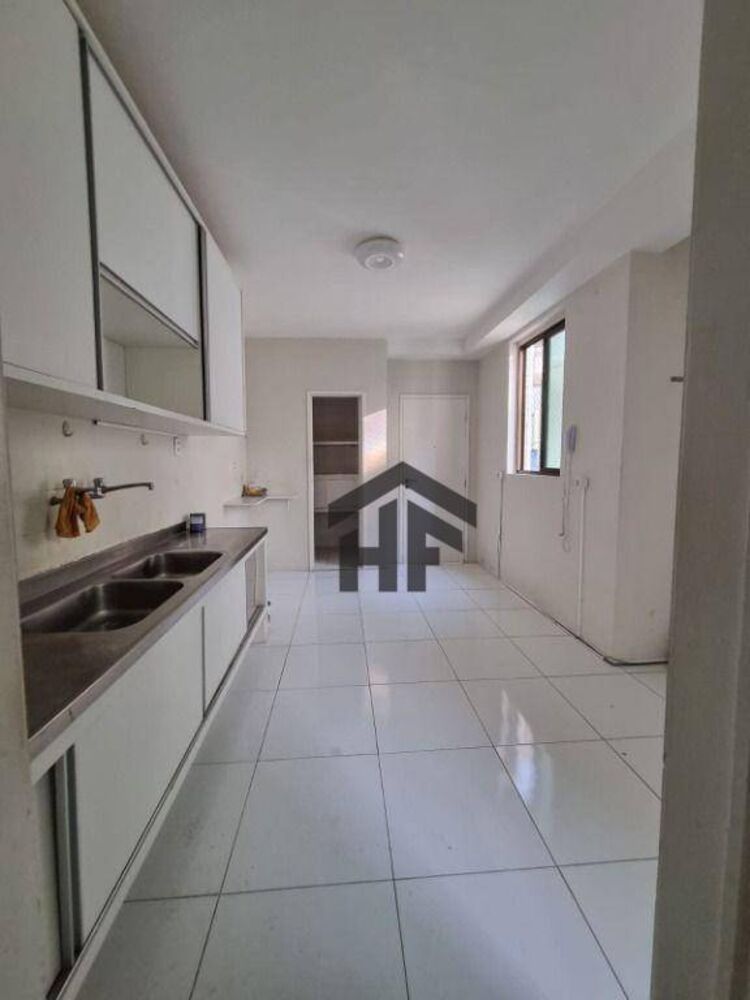 Apartamento à venda com 3 quartos, 149m² - Foto 7