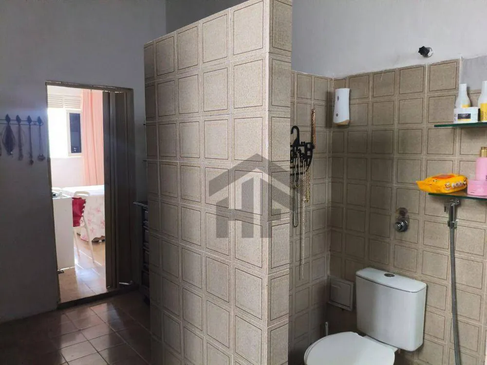 Casa, 6 quartos, 250 m² - Foto 9