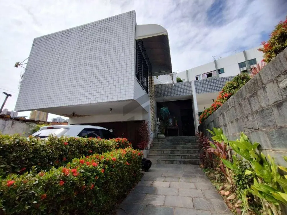 Casa, 4 quartos, 290 m² - Foto 1