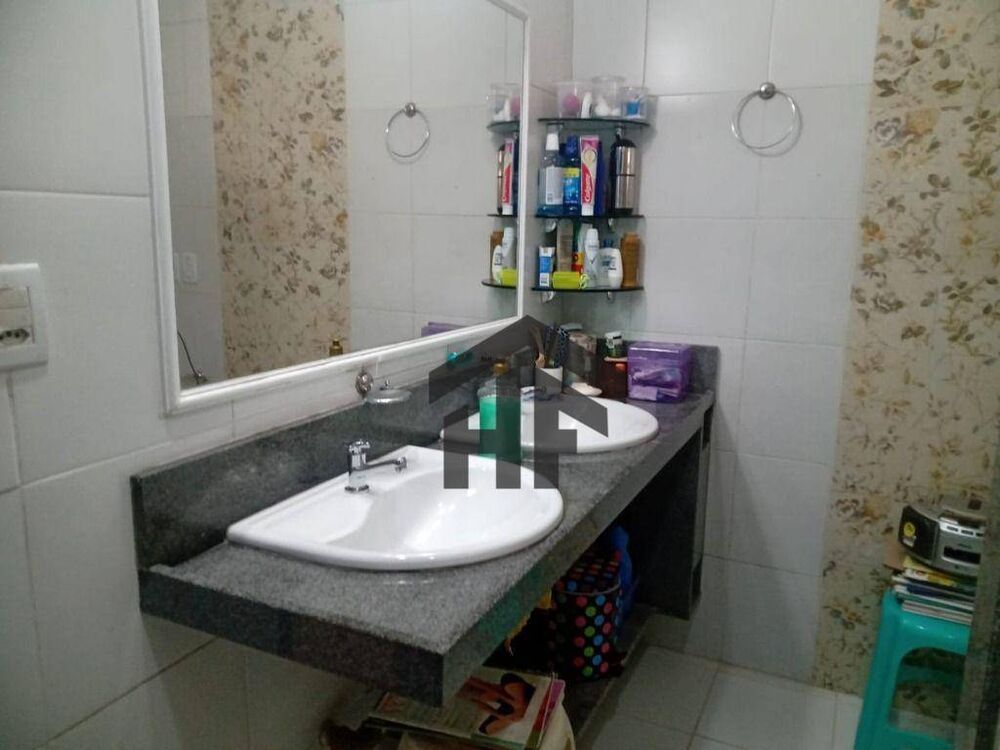 Chácara à venda com 4 quartos, 365m² - Foto 8