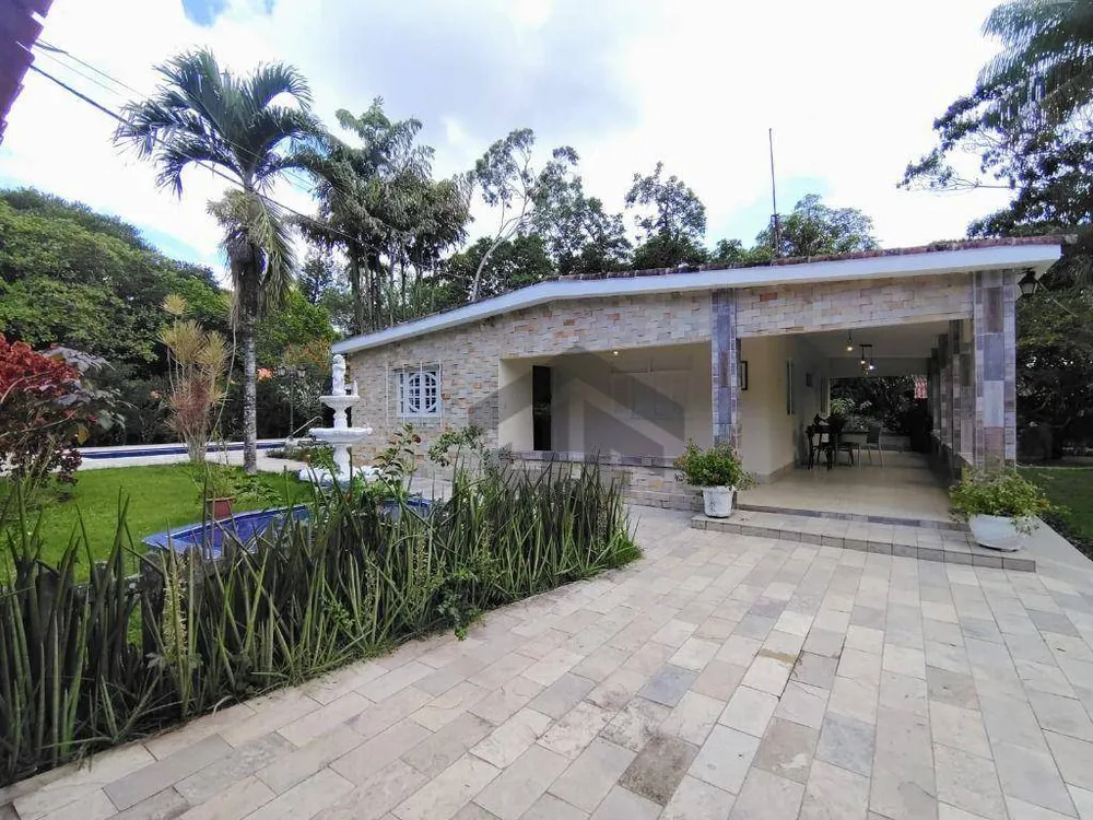 Chácara, 2 quartos, 2600 m² - Foto 1