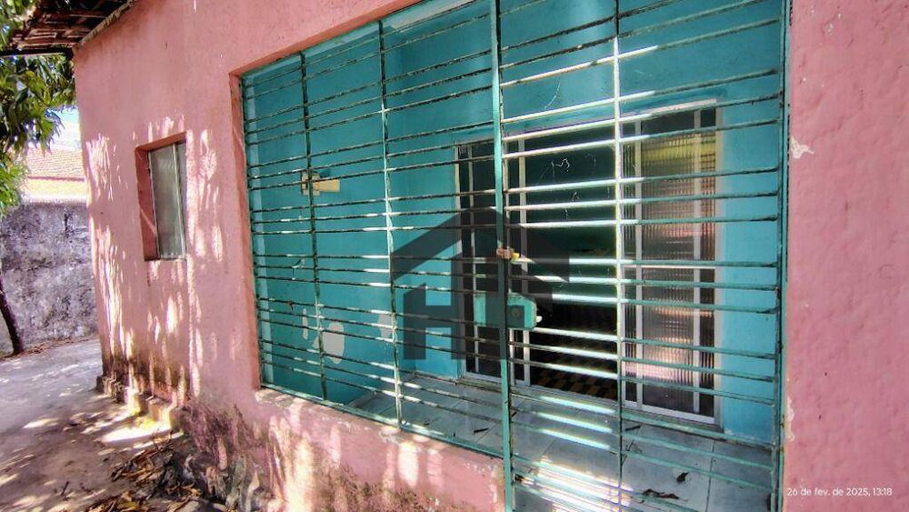 Casa à venda com 2 quartos, 100m² - Foto 3
