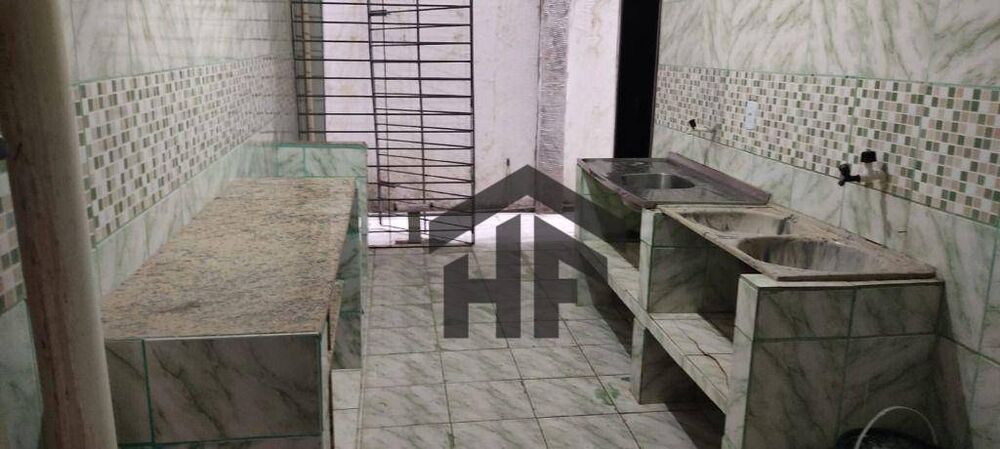 Casa, 6 quartos, 186 m² - Foto 2