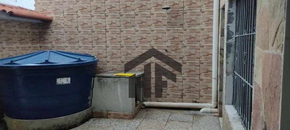 Casa, 6 quartos, 186 m² - Foto 3