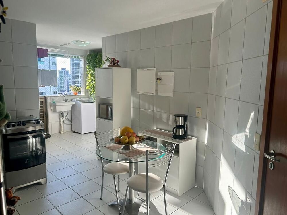 Apartamento à venda com 4 quartos, 135m² - Foto 4