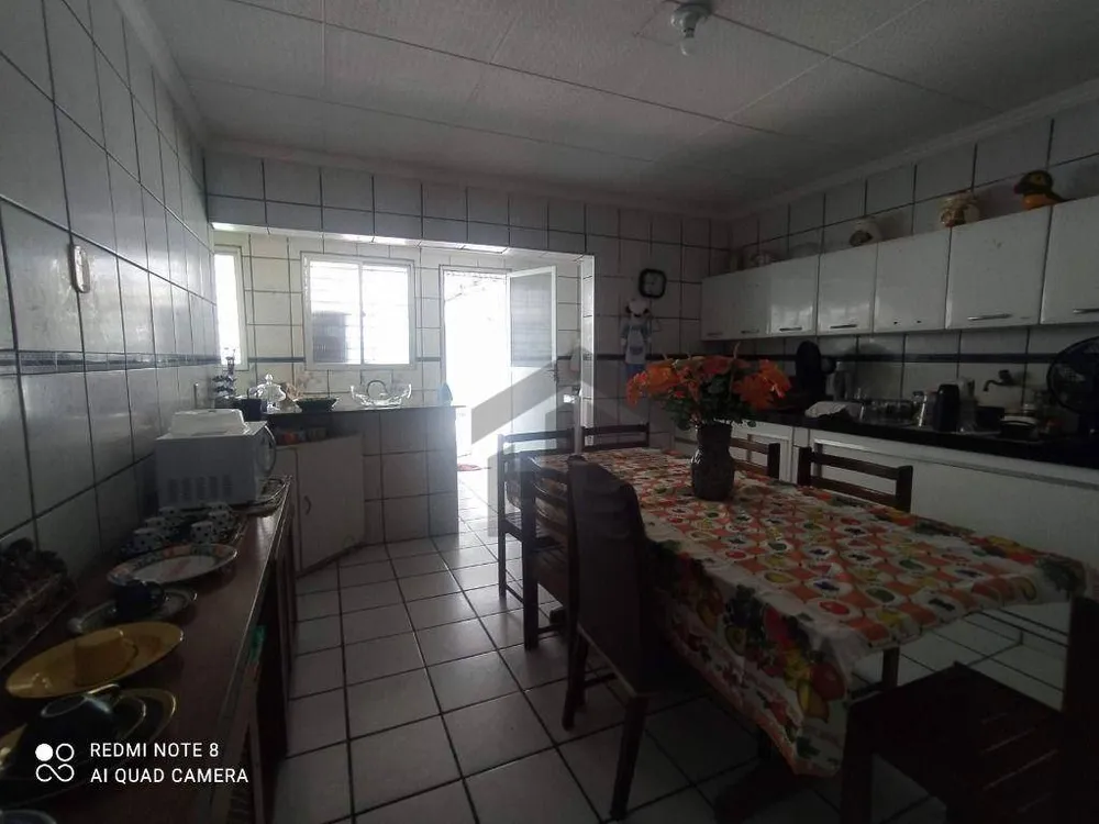 Casa, 4 quartos, 207 m² - Foto 14