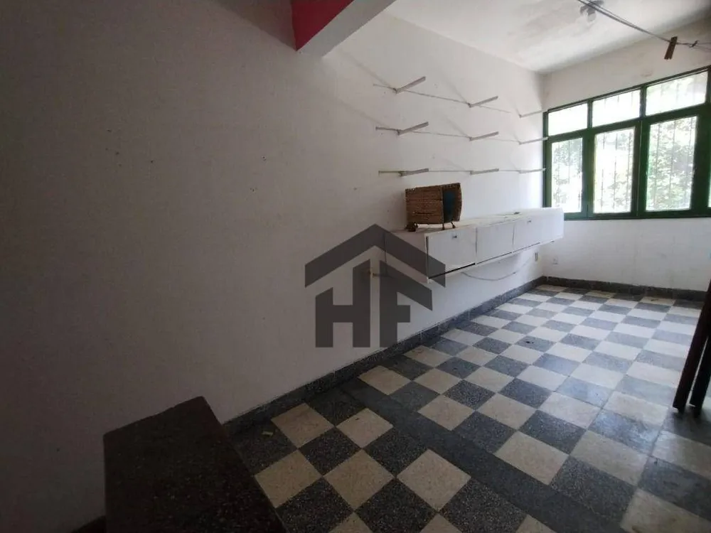 Casa, 4 quartos, 349 m² - Foto 9