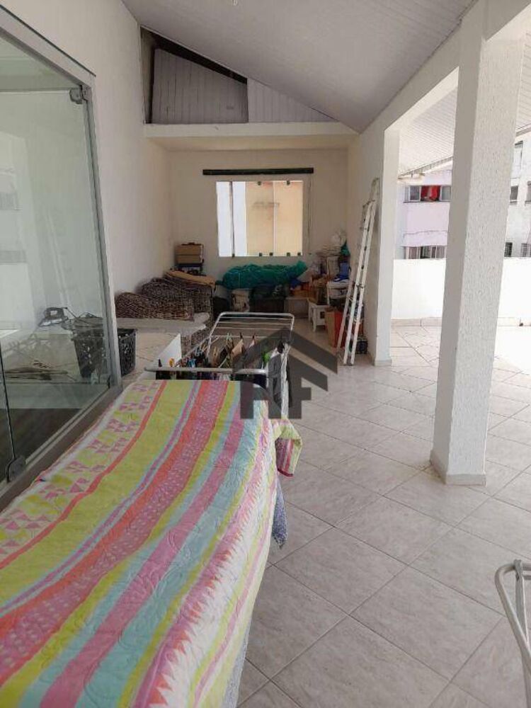 Casa, 3 quartos, 221 m² - Foto 4