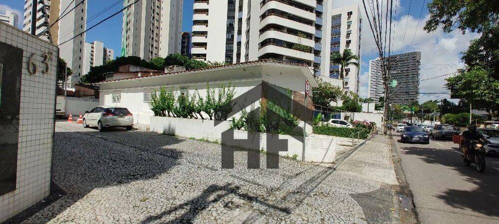 Casa à venda com 5 quartos, 230m² - Foto 1
