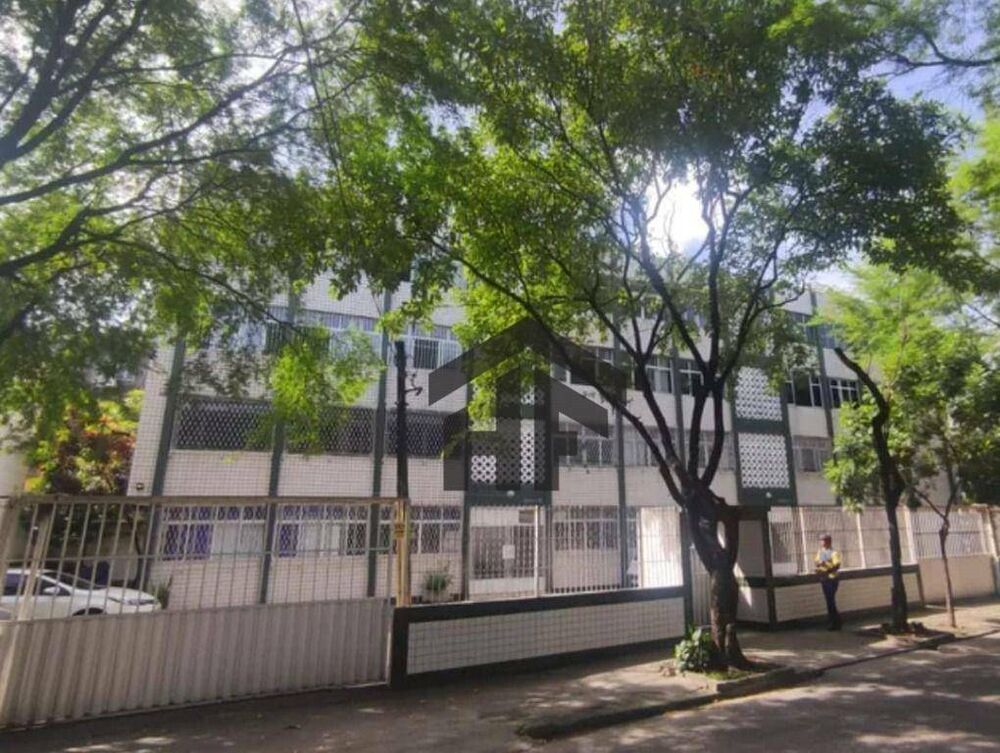 Apartamento à venda com 3 quartos, 83m² - Foto 2