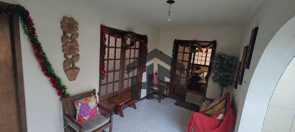 Casa à venda com 4 quartos, 246m² - Foto 3