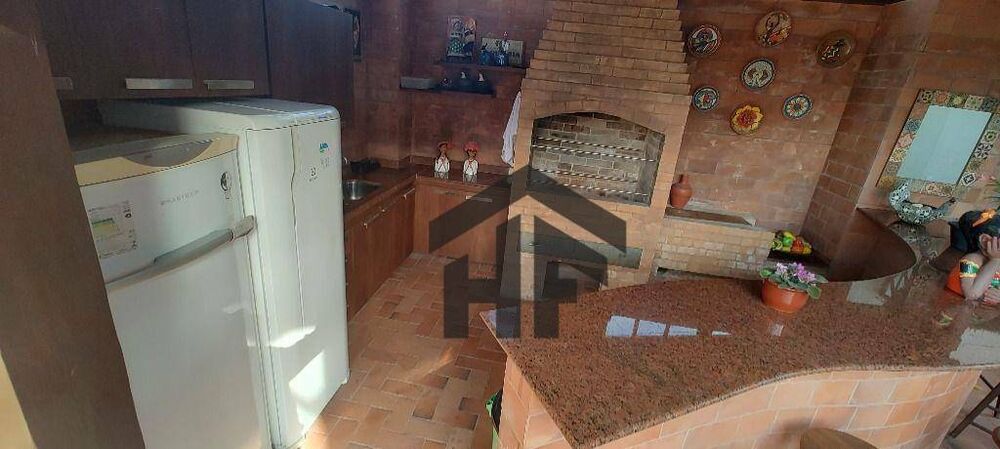 Casa, 4 quartos, 246 m² - Foto 3