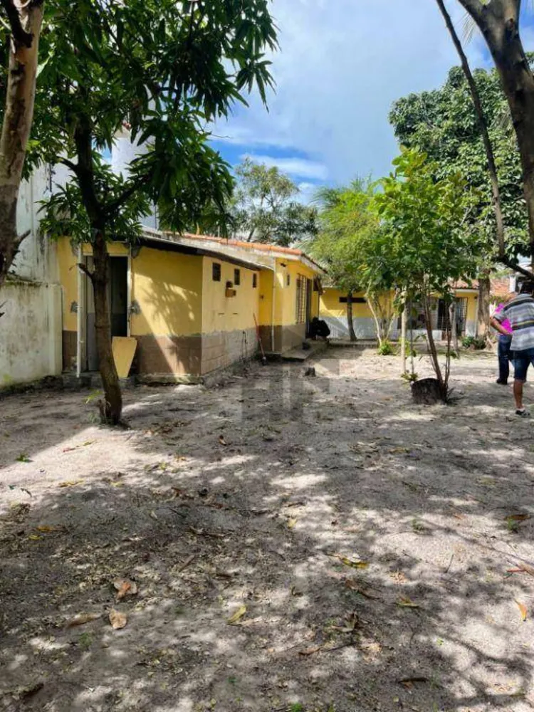 Casa, 5 quartos, 330 m² - Foto 13