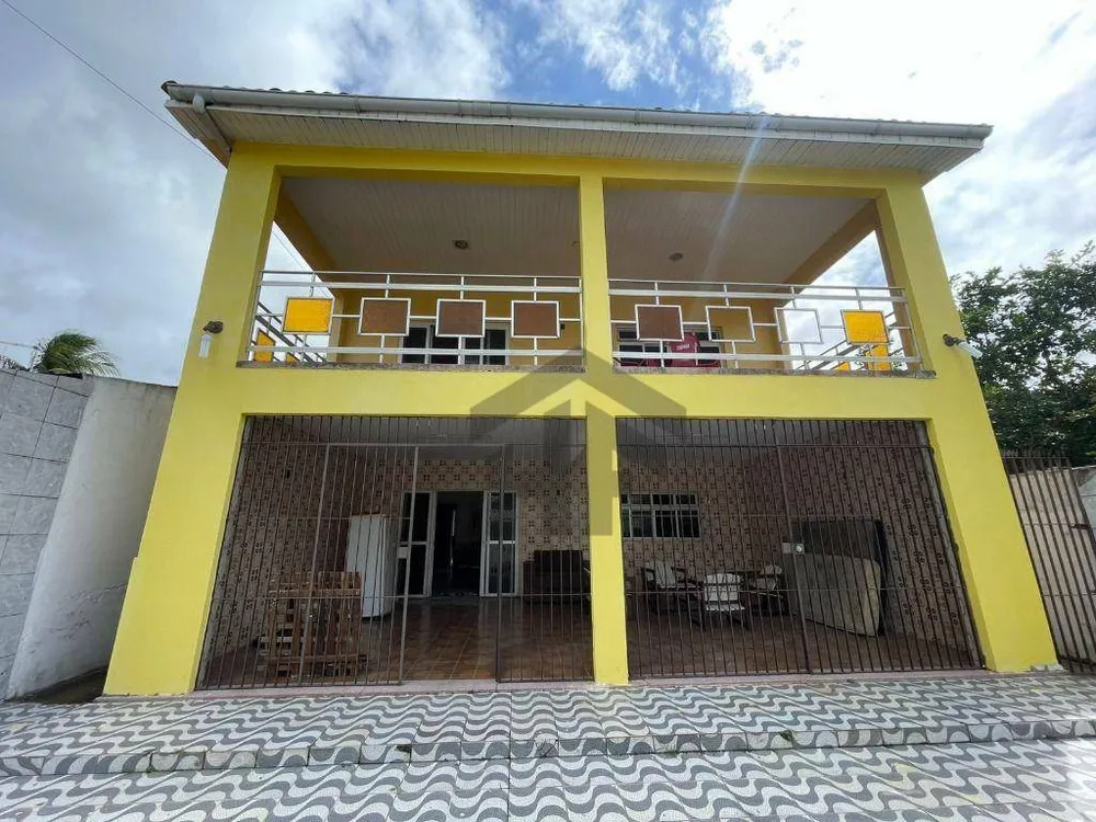 Casa, 5 quartos, 330 m² - Foto 1