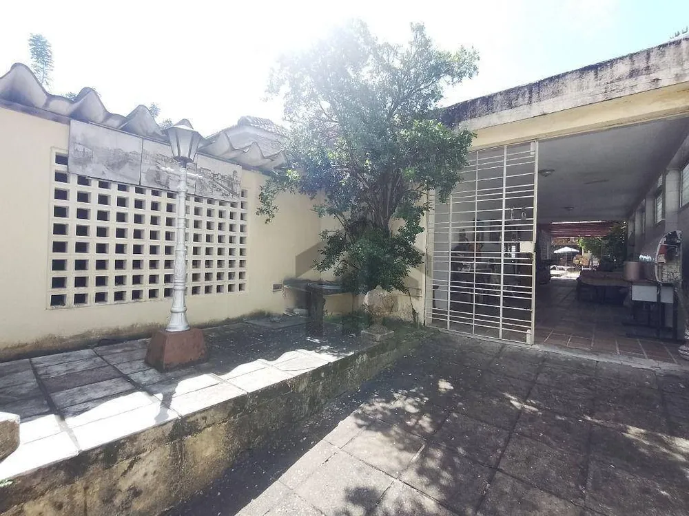 Casa, 4 quartos, 386 m² - Foto 2