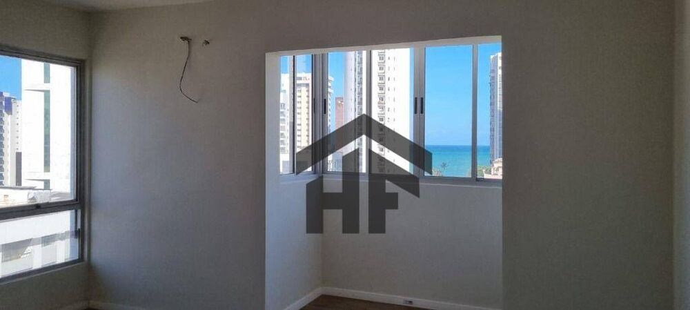 Apartamento à venda com 3 quartos, 168m² - Foto 3