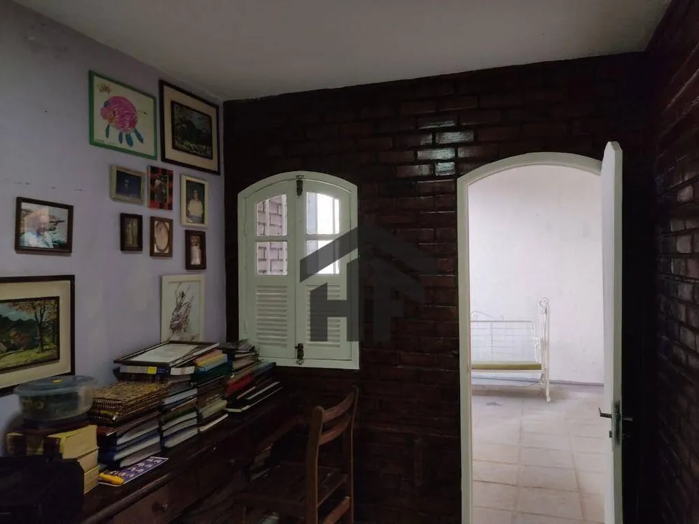 Casa, 6 quartos, 196 m² - Foto 4