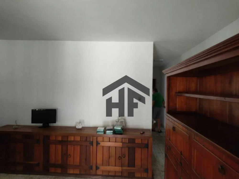Casa, 6 quartos, 196 m² - Foto 3
