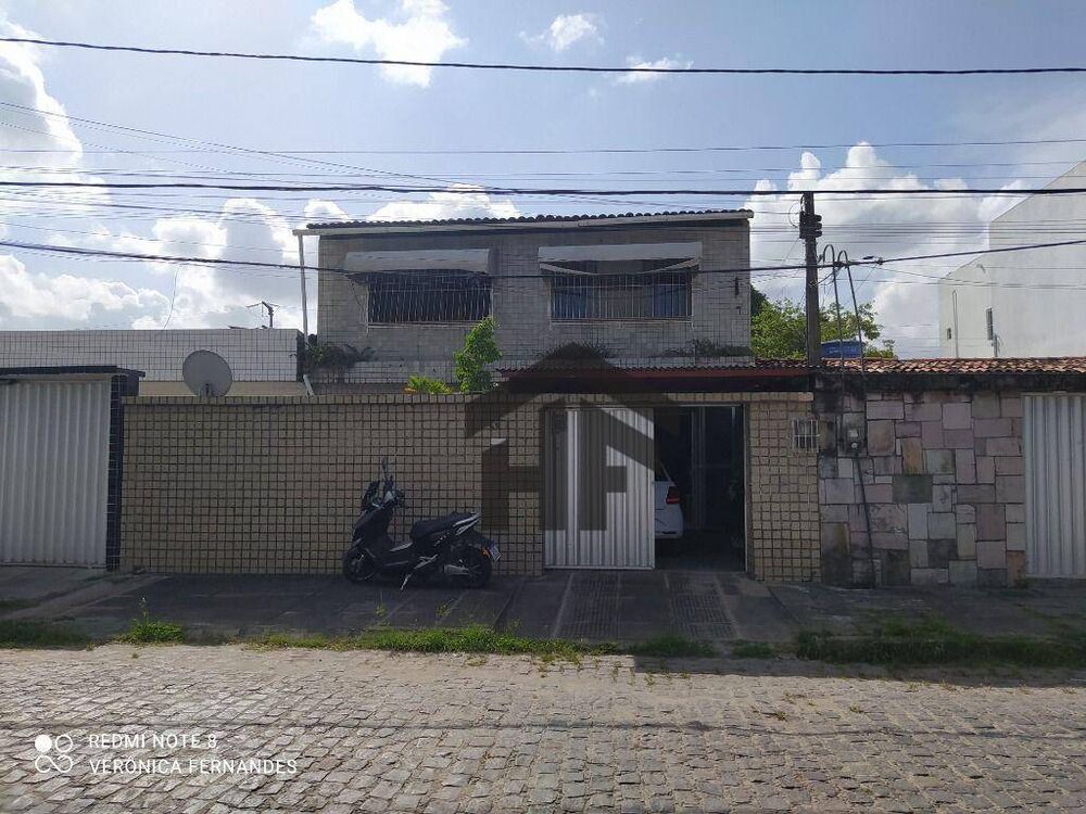 Casa, 3 quartos, 201 m² - Foto 2