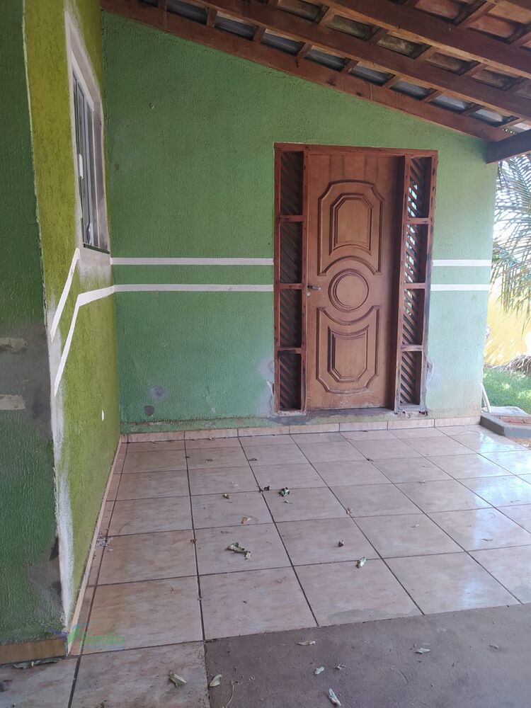 Casa à venda com 2 quartos, 140m² - Foto 3