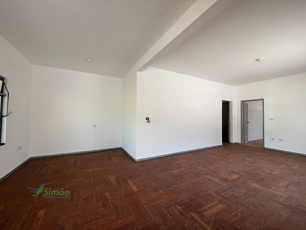 Casa à venda com 2 quartos, 267m² - Foto 3