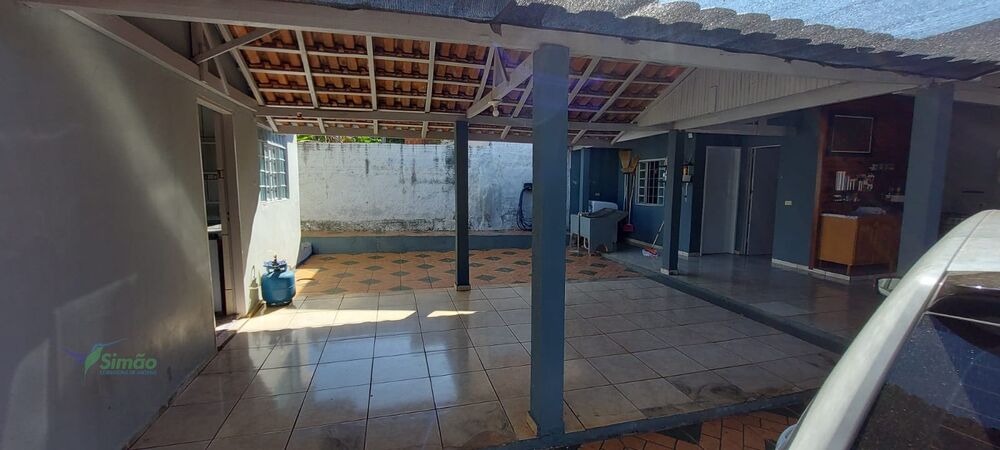 Casa à venda com 2 quartos, 599m² - Foto 4