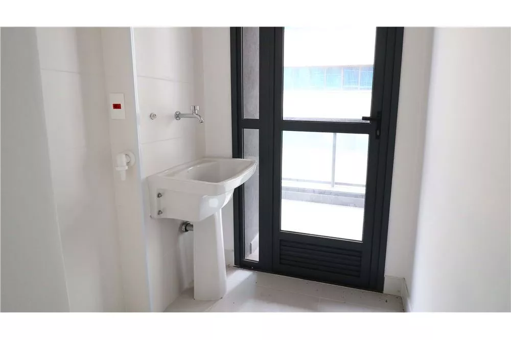 Apartamento à venda com 2 quartos, 111m² - Foto 8