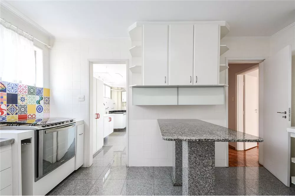 Apartamento à venda com 3 quartos, 158m² - Foto 6