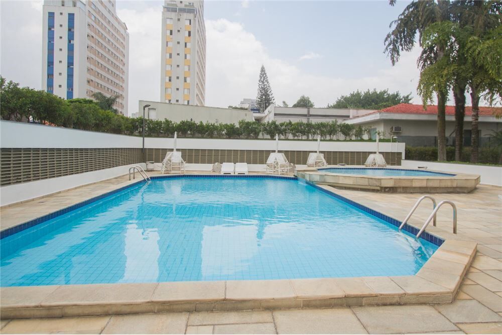 Apartamento à venda com 2 quartos, 69m² - Foto 4