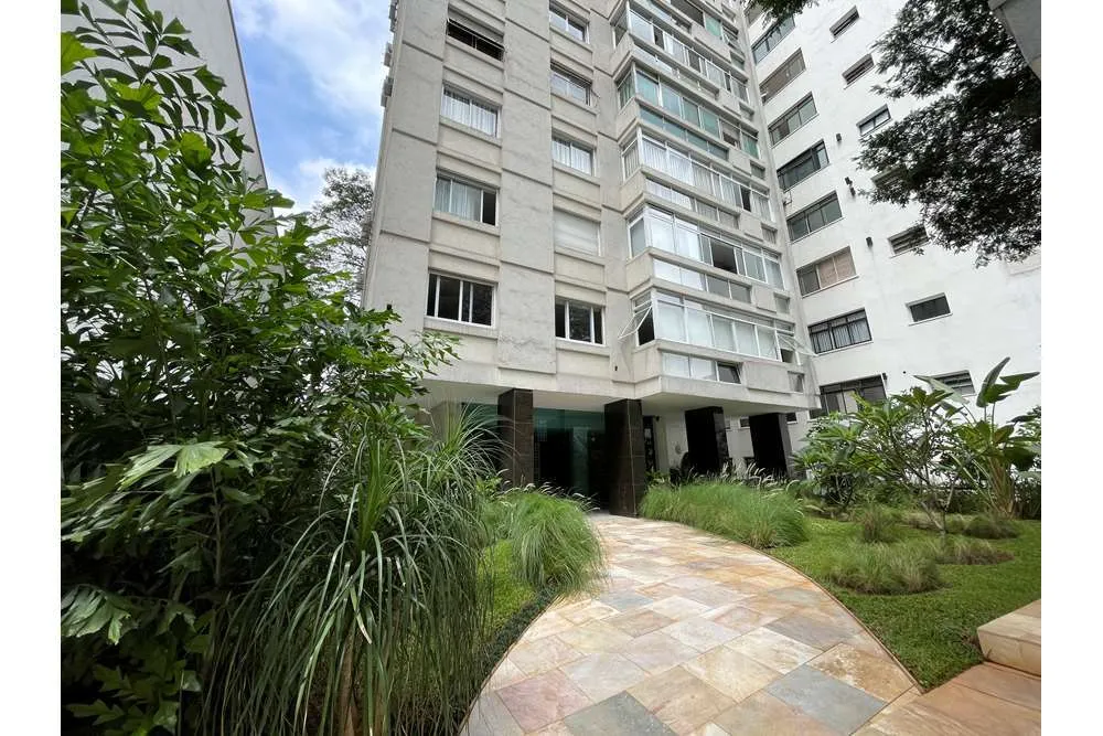 Apartamento, 3 quartos, 198 m² - Foto 2