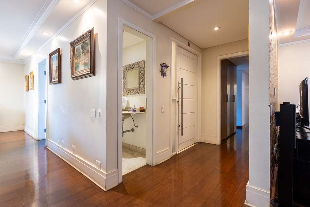 Apartamento, 3 quartos, 193 m² - Foto 1