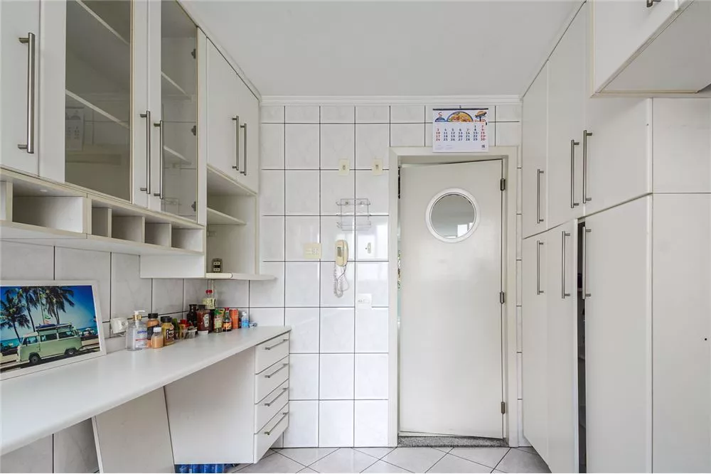 Apartamento à venda com 2 quartos, 108m² - Foto 4