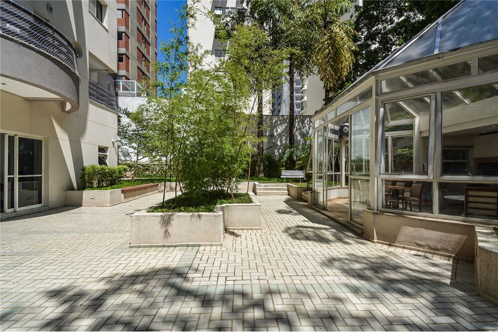 Apartamento à venda com 2 quartos, 64m² - Foto 5