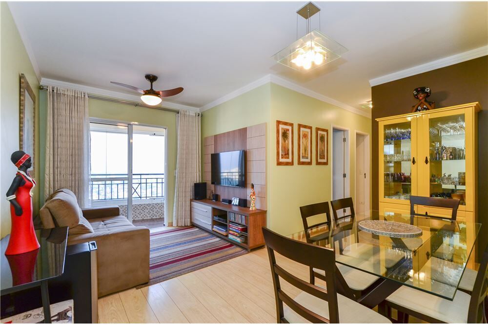 Apartamento à venda com 3 quartos, 74m² - Foto 1
