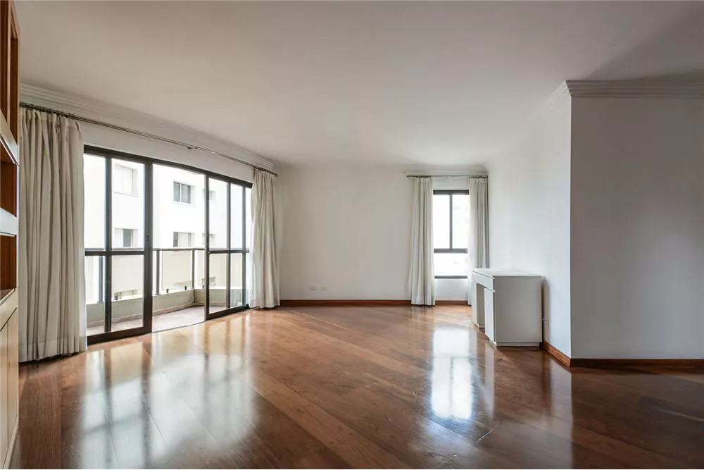 Apartamento à venda com 3 quartos, 178m² - Foto 1