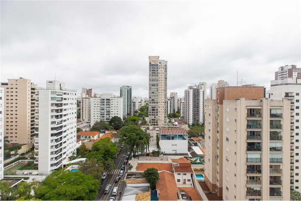 Apartamento à venda com 3 quartos, 300m² - Foto 8