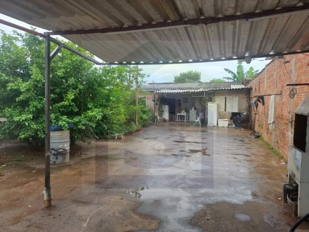 Casa à venda com 1 quarto, 60m² - Foto 3