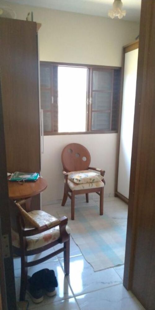 Casa à venda com 3 quartos - Foto 1